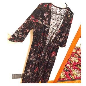 Velvet floral tie front kimono duster